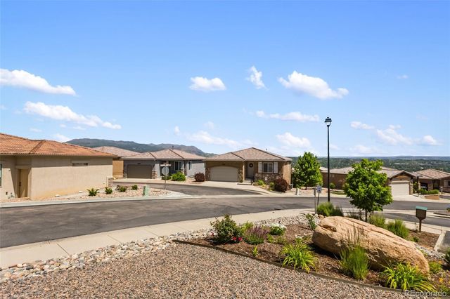 2116 Lone Willow View, Colorado Springs, CO 80904