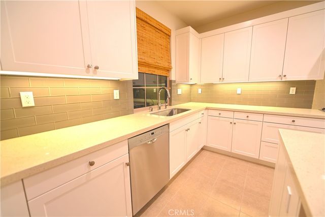 105 Holly Spgs, Irvine, CA 92618