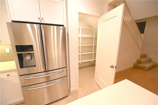 105 Holly Spgs, Irvine, CA 92618