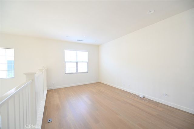 105 Holly Spgs, Irvine, CA 92618