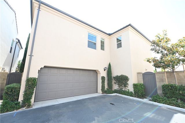 105 Holly Spgs, Irvine, CA 92618
