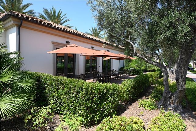 105 Holly Spgs, Irvine, CA 92618