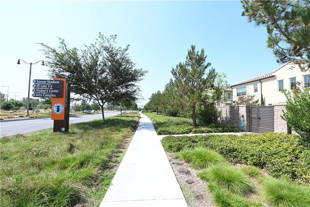 105 Holly Spgs, Irvine, CA 92618