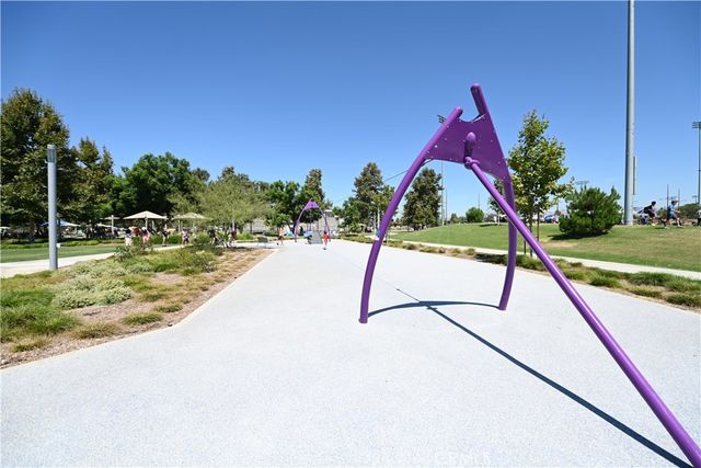 105 Holly Spgs, Irvine, CA 92618