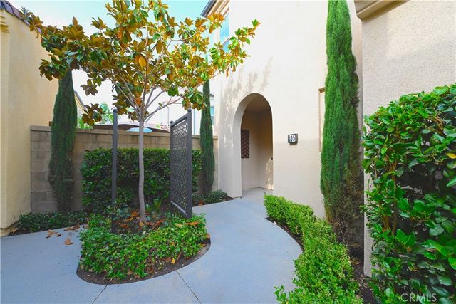 105 Holly Spgs, Irvine, CA 92618