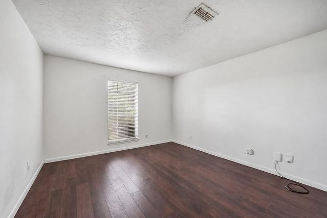 6822 Trail Valley Way, Houston, TX 77086
