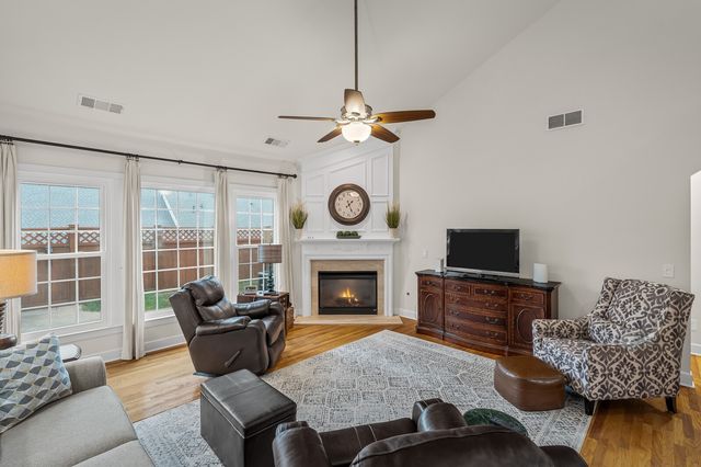 812 Hartington Ct, Franklin, TN 37064