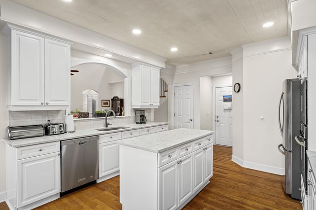 812 Hartington Ct, Franklin, TN 37064