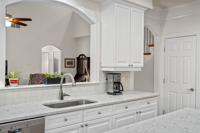 812 Hartington Ct, Franklin, TN 37064