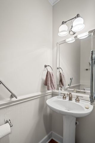 812 Hartington Ct, Franklin, TN 37064