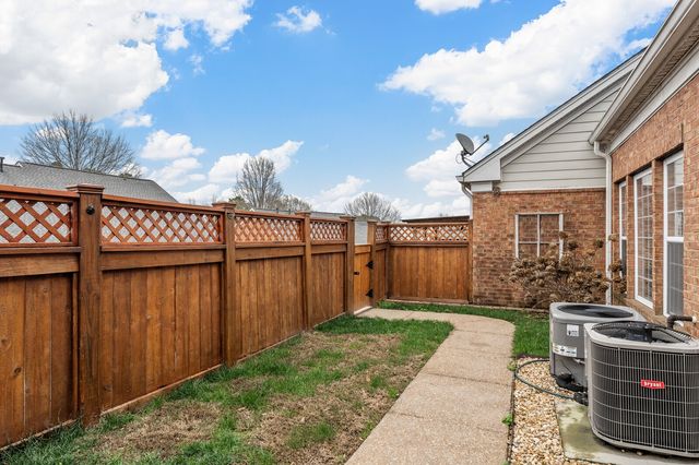 812 Hartington Ct, Franklin, TN 37064