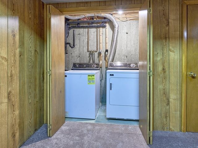 270 Sunderland Rd 40, Worcester, MA 01604