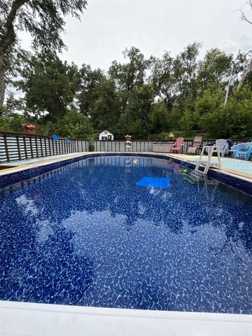 2611 Brookland Dr NE, Cedar Rapids, IA 52402