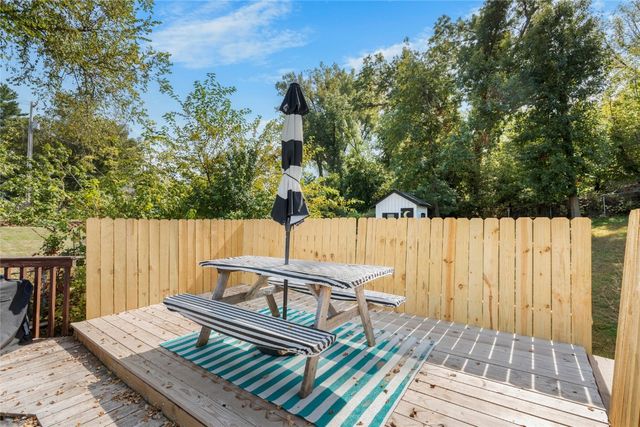 2611 Brookland Dr NE, Cedar Rapids, IA 52402