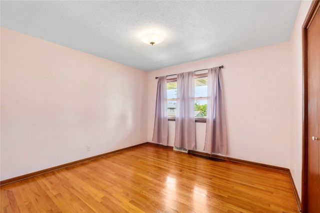 2611 Brookland Dr NE, Cedar Rapids, IA 52402