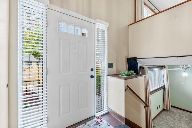 2611 Brookland Dr NE, Cedar Rapids, IA 52402