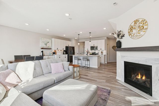 4921 Avery Court, Eagan, MN 55123