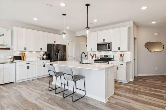 4921 Avery Court, Eagan, MN 55123