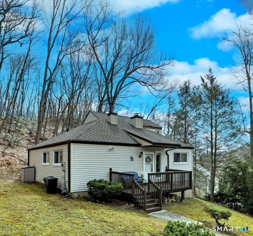 41 Chatham Lane, Bristol, CT 06010