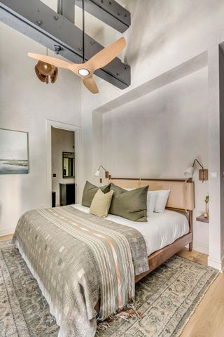 71 Wentworth Street 302, Charleston, SC 29401