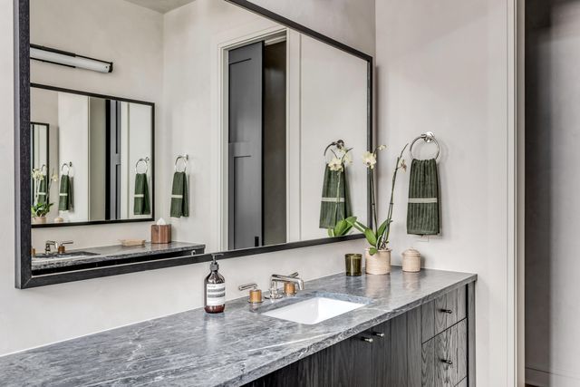 71 Wentworth Street 302, Charleston, SC 29401