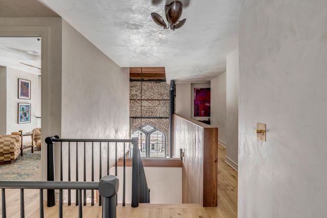 71 Wentworth Street 302, Charleston, SC 29401