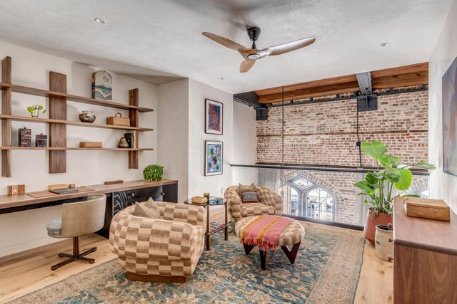 71 Wentworth Street 302, Charleston, SC 29401