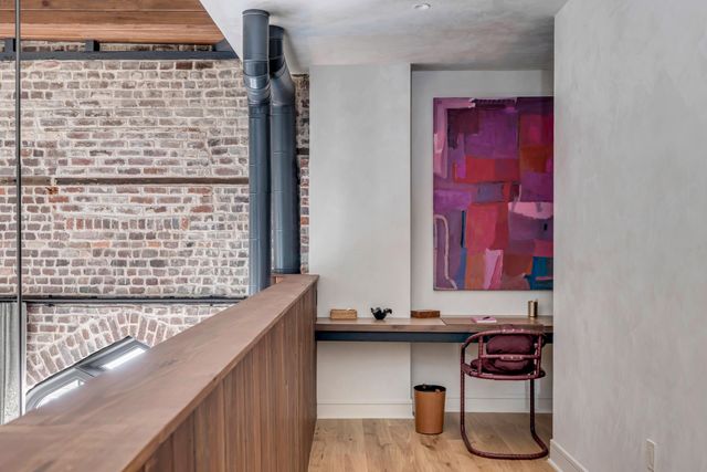 71 Wentworth Street 302, Charleston, SC 29401