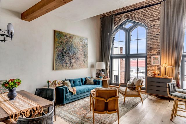 71 Wentworth Street 302, Charleston, SC 29401