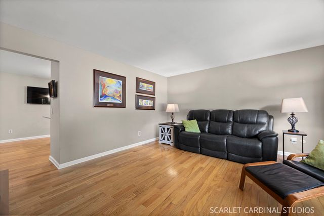1808 Downing Court, Naperville, IL 60563