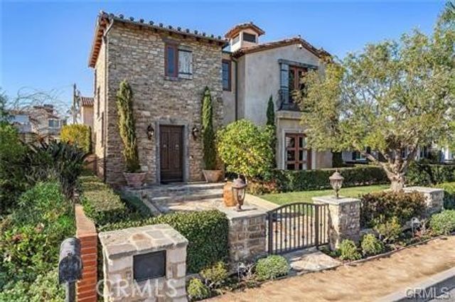 511 Fullerton, Newport Beach, CA 92663