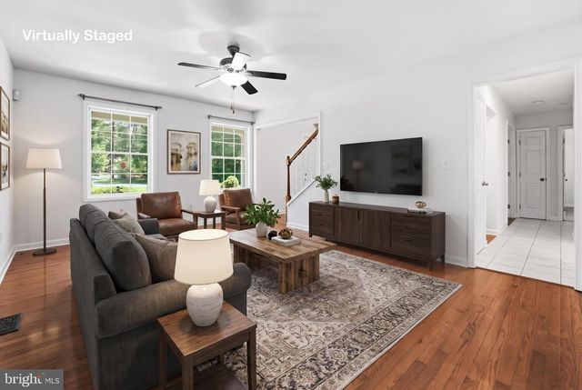 102 WAKEFIELD DR, Locust Grove, VA 22508