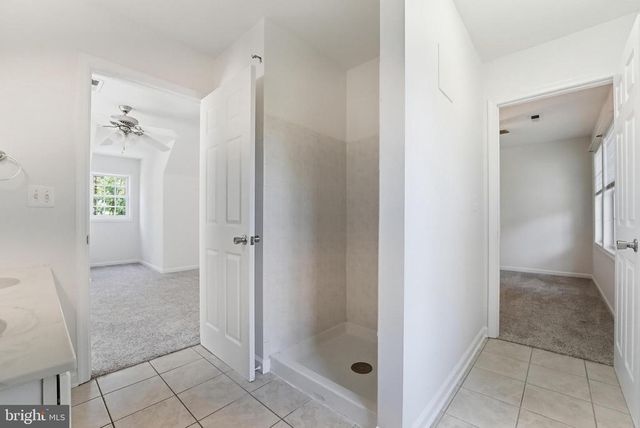 102 WAKEFIELD DR, Locust Grove, VA 22508