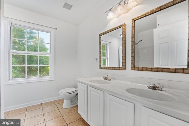 102 WAKEFIELD DR, Locust Grove, VA 22508