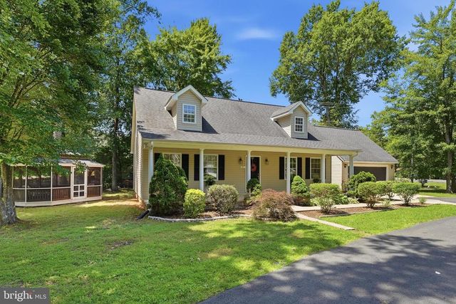 102 WAKEFIELD DR, Locust Grove, VA 22508