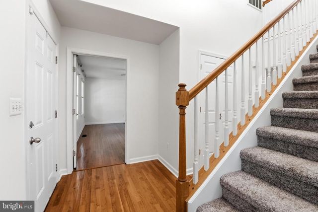 102 WAKEFIELD DR, Locust Grove, VA 22508