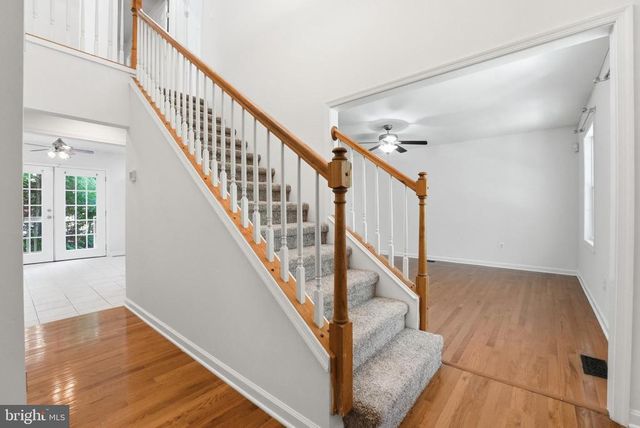 102 WAKEFIELD DR, Locust Grove, VA 22508