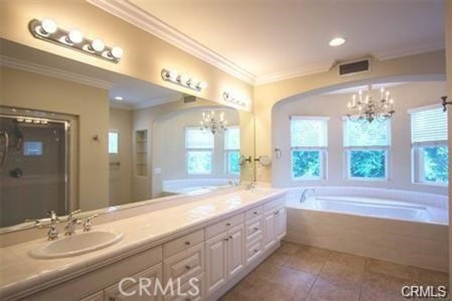 17 Pamela Way, Laguna Hills, CA 92679