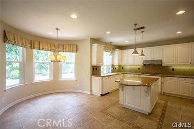 17 Pamela Way, Laguna Hills, CA 92679