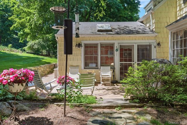 2 Turner Drive, Chappaqua, NY 10514