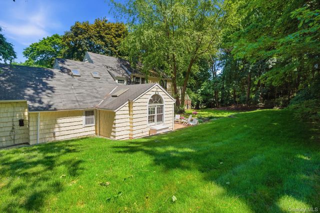 2 Turner Drive, Chappaqua, NY 10514