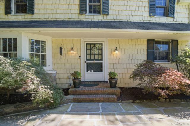 2 Turner Drive, Chappaqua, NY 10514