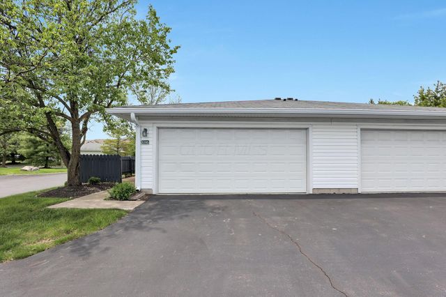 8396 Greyhawk Circle, Columbus, OH 43240