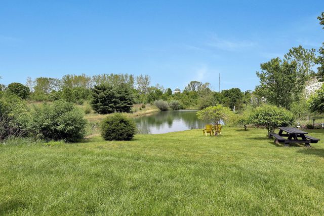 8396 Greyhawk Circle, Columbus, OH 43240