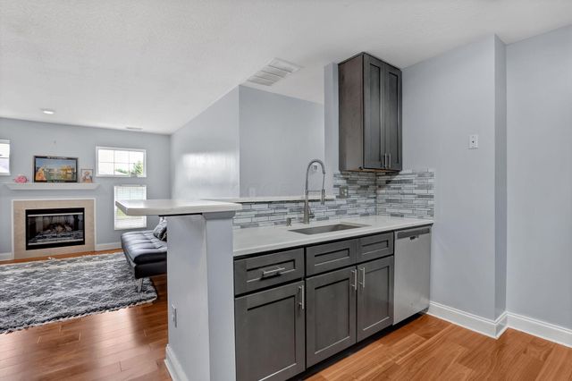 8396 Greyhawk Circle, Columbus, OH 43240