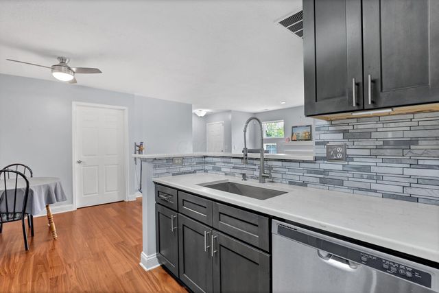 8396 Greyhawk Circle, Columbus, OH 43240