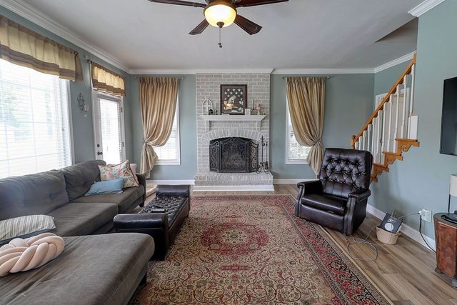 654 County Rd 21, Headland, AL 36345