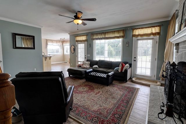 654 County Rd 21, Headland, AL 36345