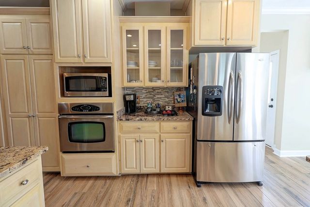 654 County Rd 21, Headland, AL 36345