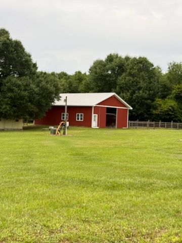 654 County Rd 21, Headland, AL 36345